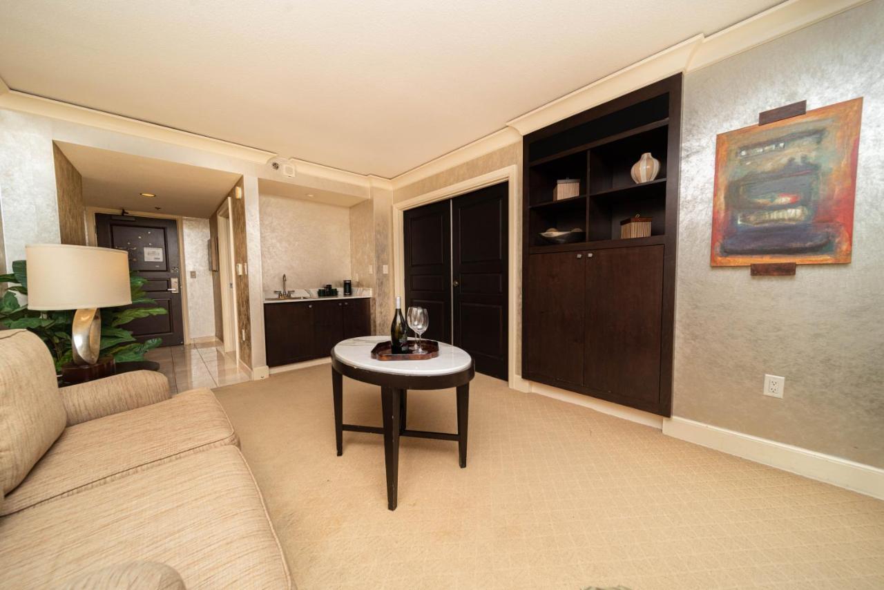Reno Suites Exteriér fotografie